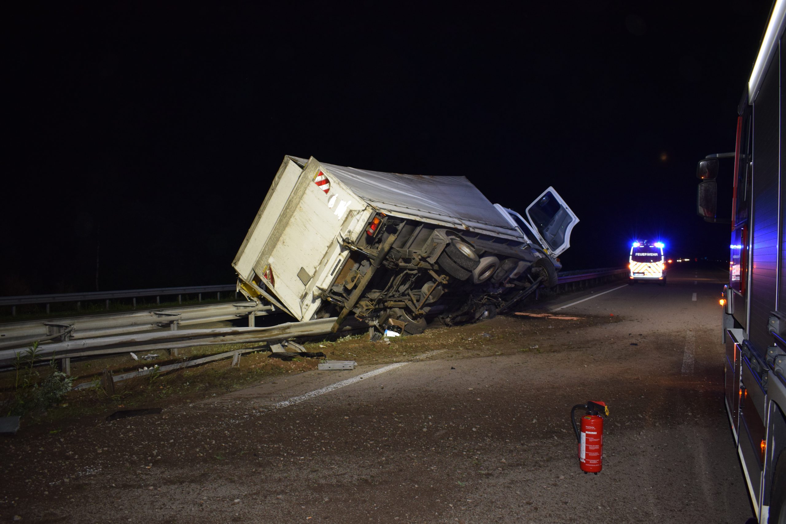073 – 05.06.2017 – Verkehrsunfall LKW mit klein Bus – A 6