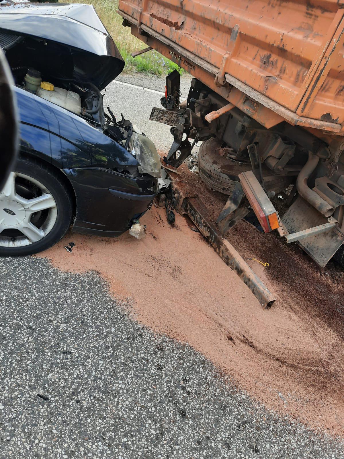 161 / N 015 – 31.07.2025 – auslaufende Betriebsstoffe nach VU – Schrollbach Katzenbach